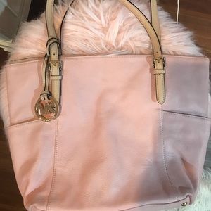 Barely ever used Michael Kors bag